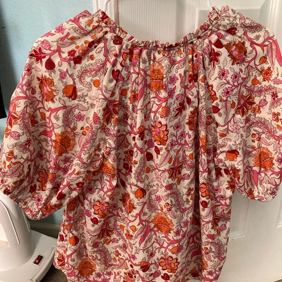 Bright, airy Knox Rose tie-neck peasant blouse. - Picture 2 of 12